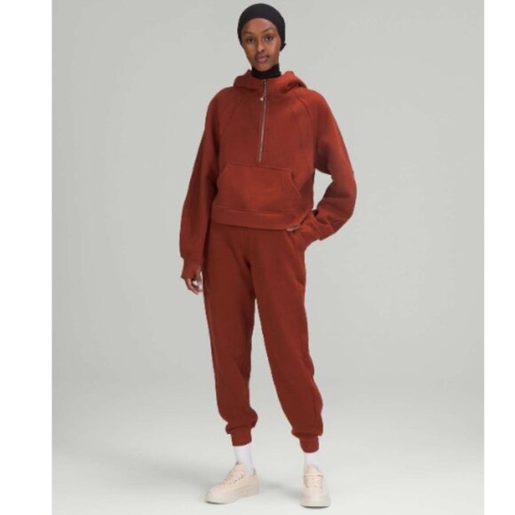 Lululemon Scuba High-Rise Jogger, Date Brown | Size 4 - Picture 1 of 9